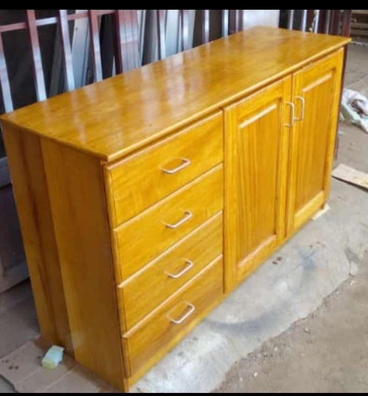 Four Drawers Dresser on a cheap price